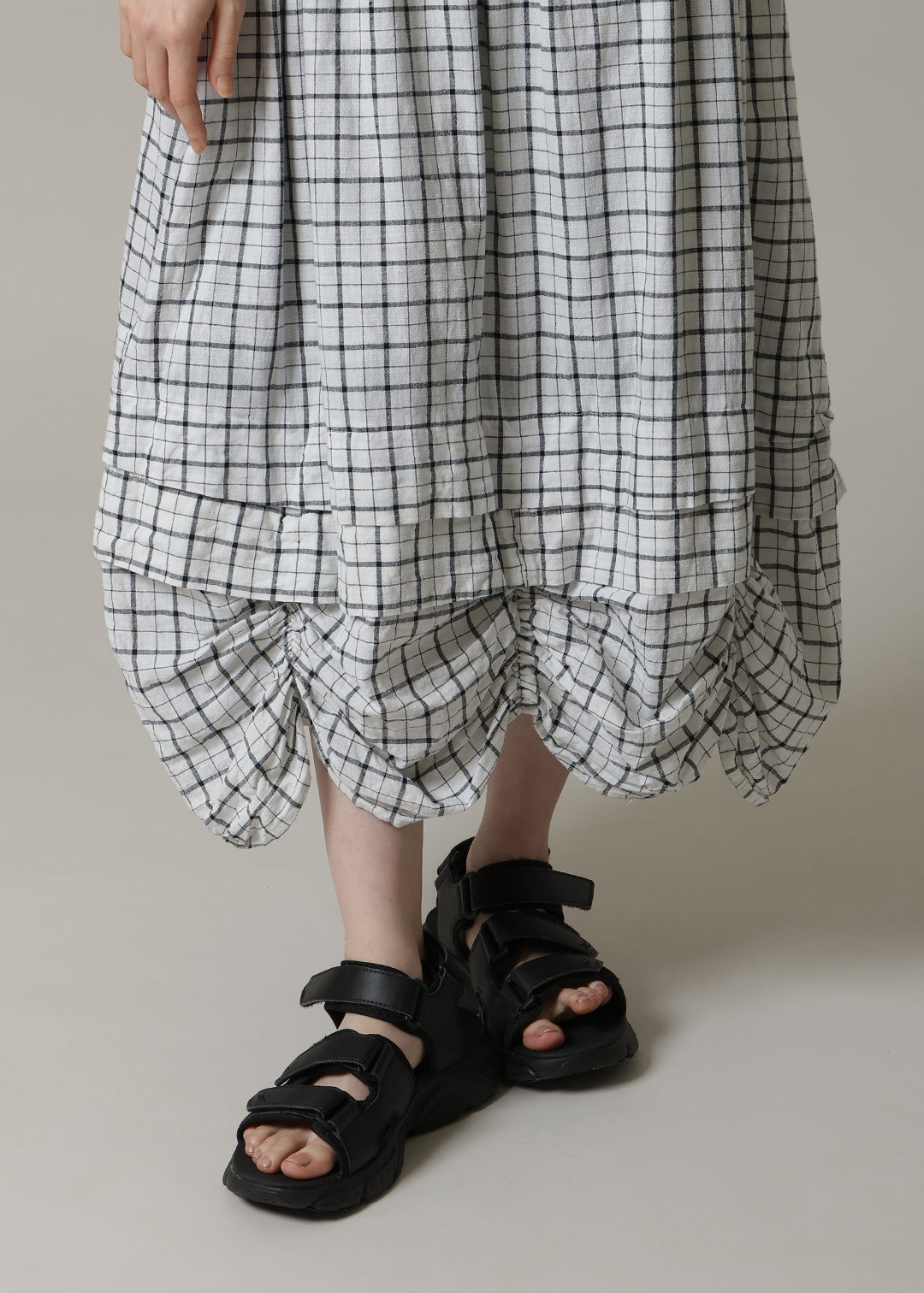 Rhythm Skirt 56s check Khadi