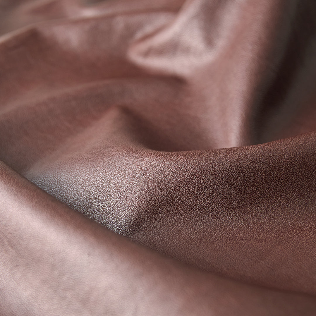 Grained Flap Shoulder