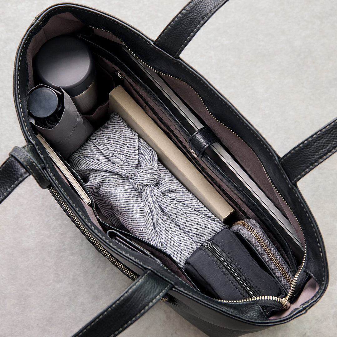 Linear Zip Tote