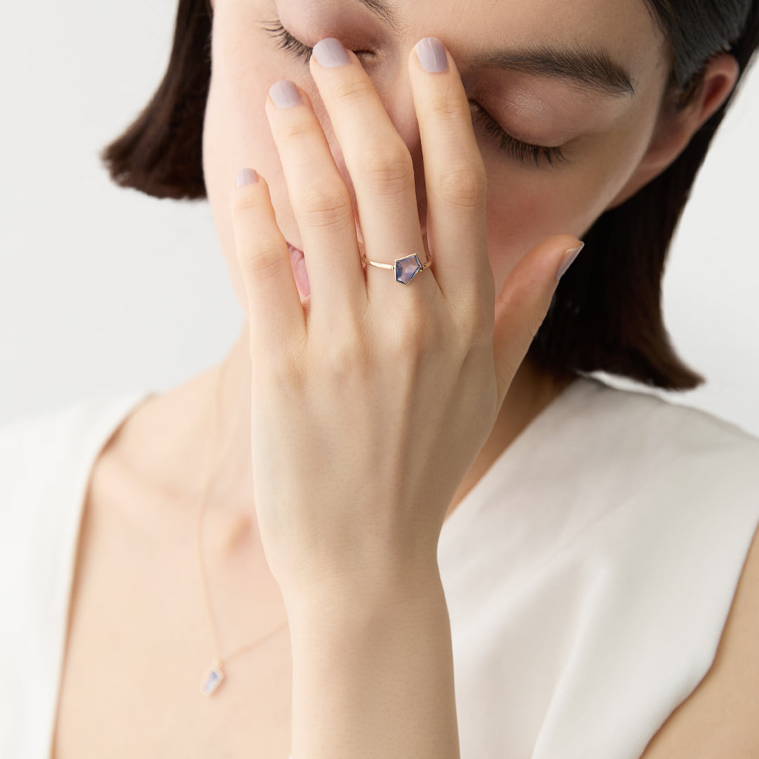 Pale Sapphire リング
