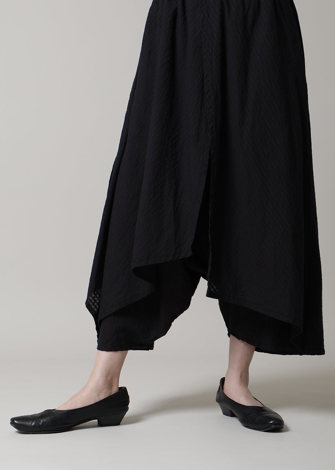 Sculpted Layered Pants Small Chatai