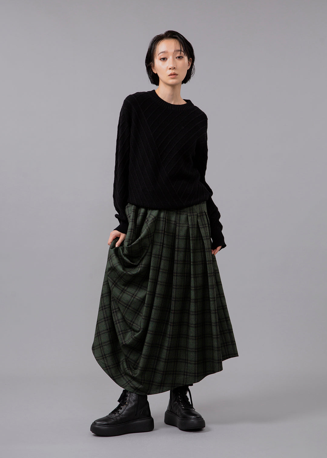 Sculpted Drape Tuck SK Winterella