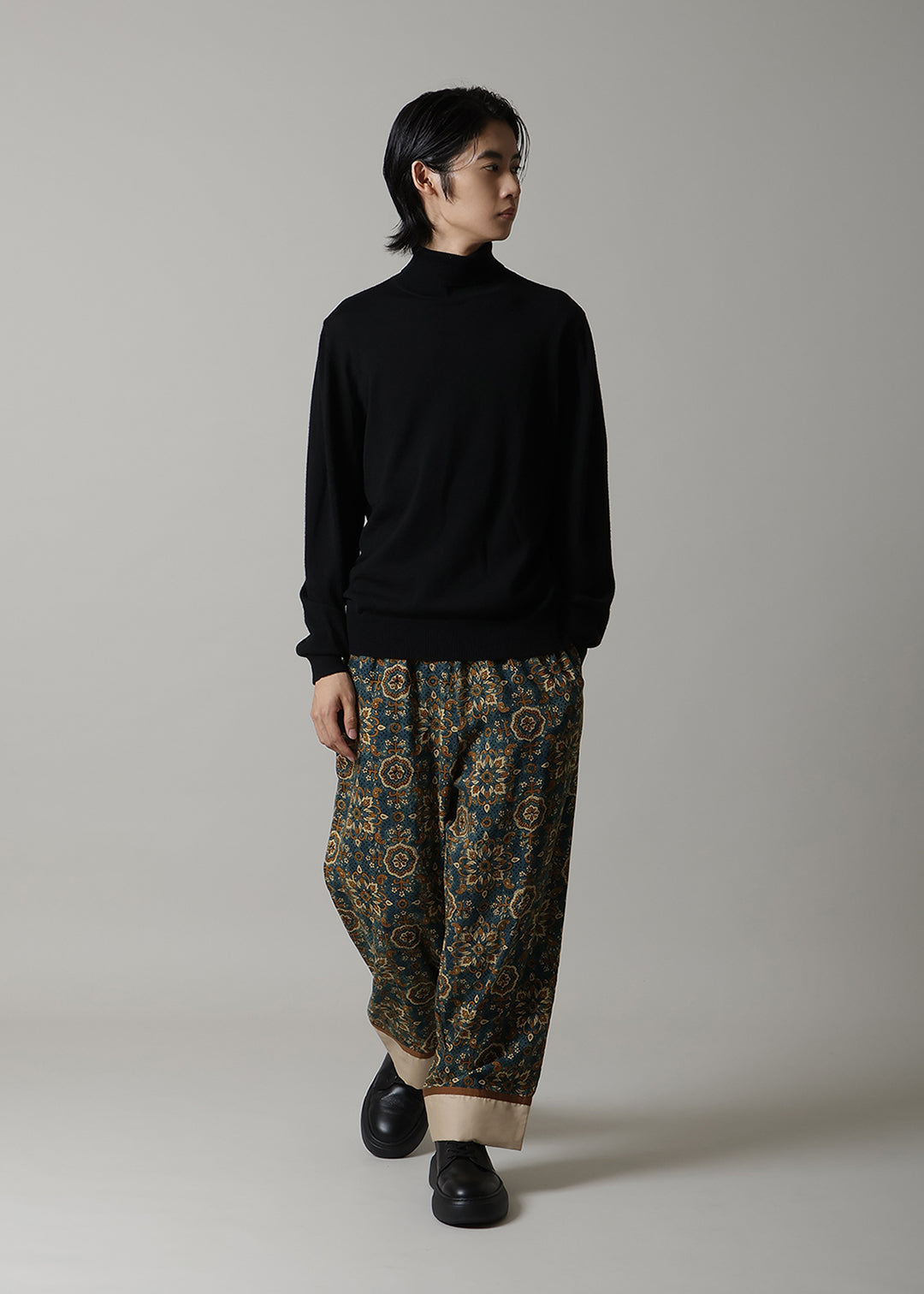 14gg Wool Turtle Neck Sweater
