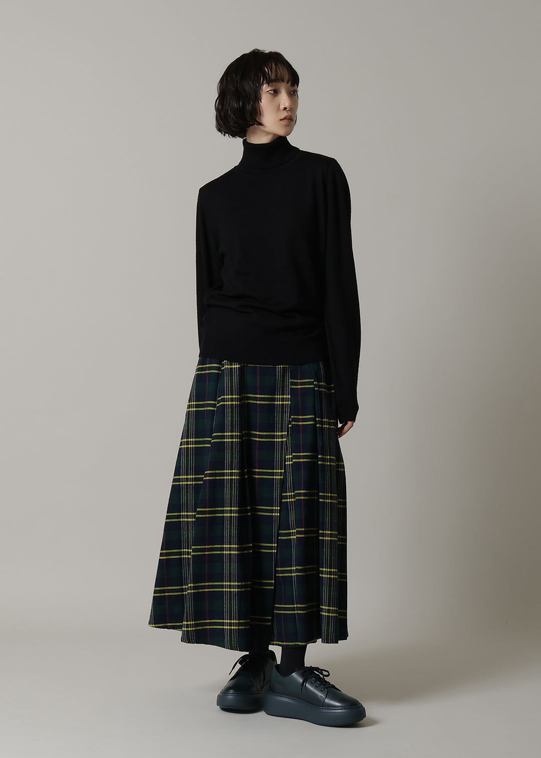 14gg Wool Turtle Neck Sweater