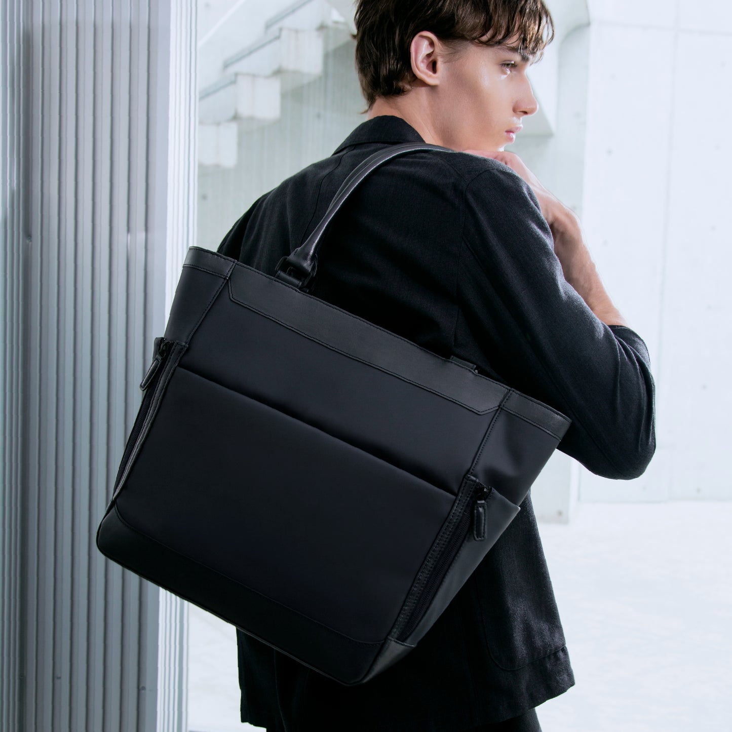 Dual-Core Compartment Tote