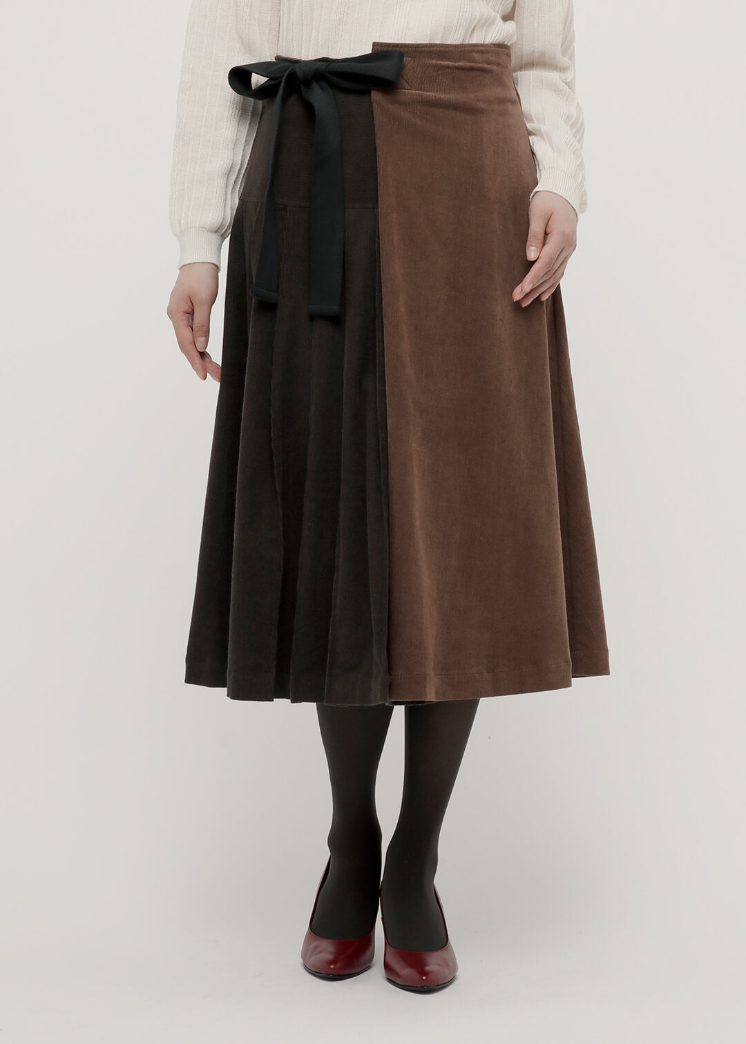 Corduroy Two-tone Pleat Skirt