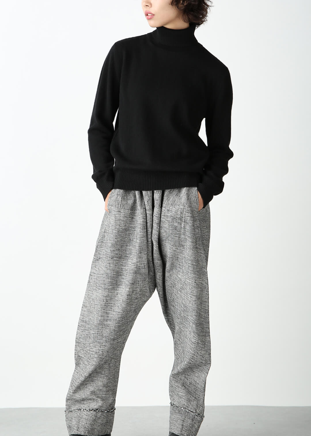 12gg Cashmere Turtle Neck Sweater
