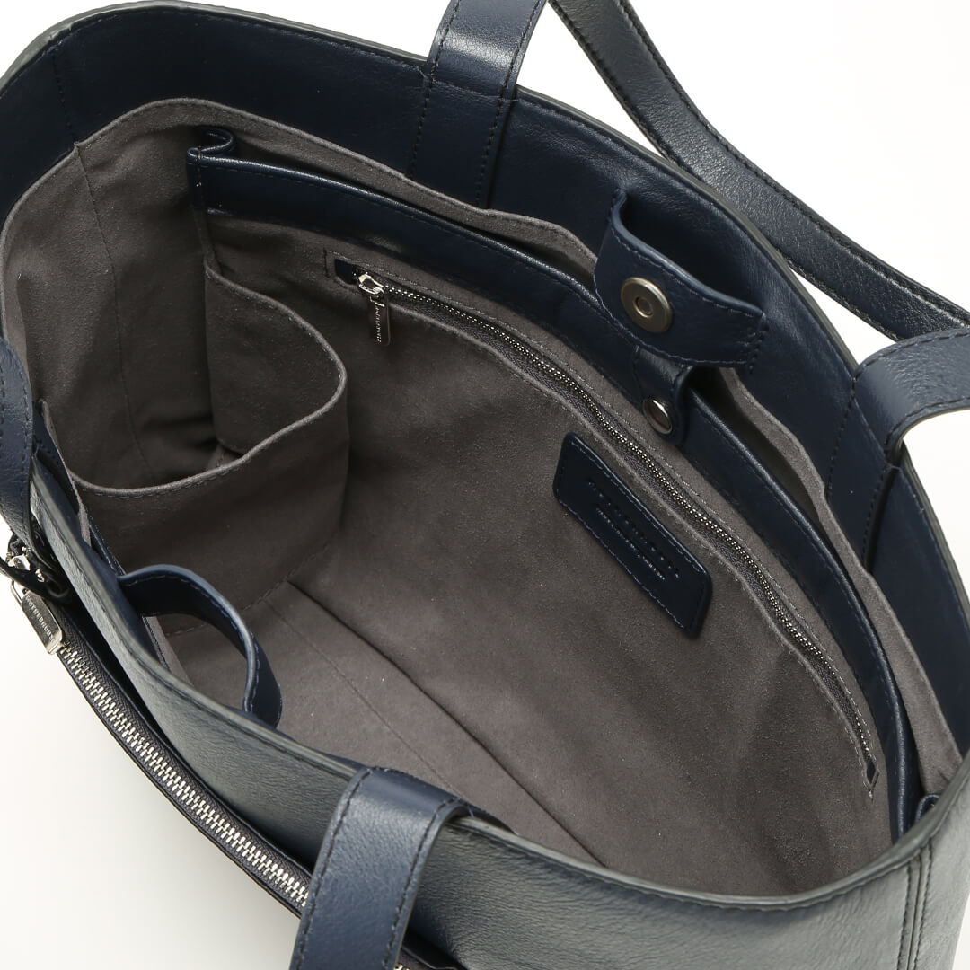 Linear Tote M