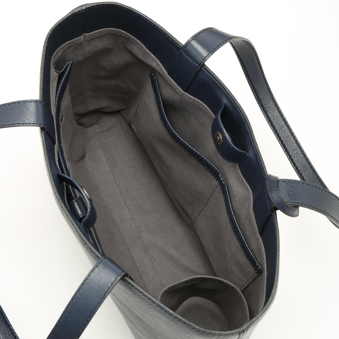 Linear Tote M