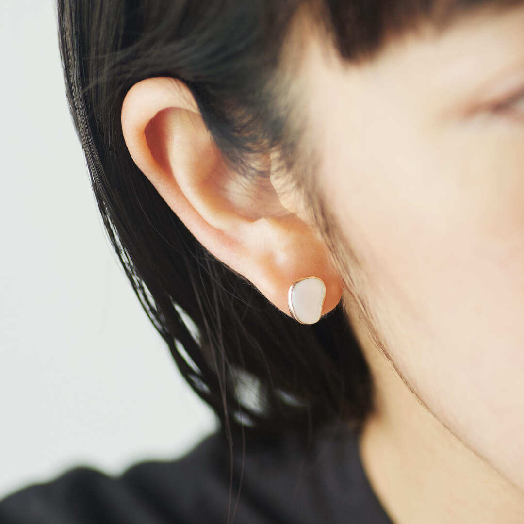心絵　ピアス